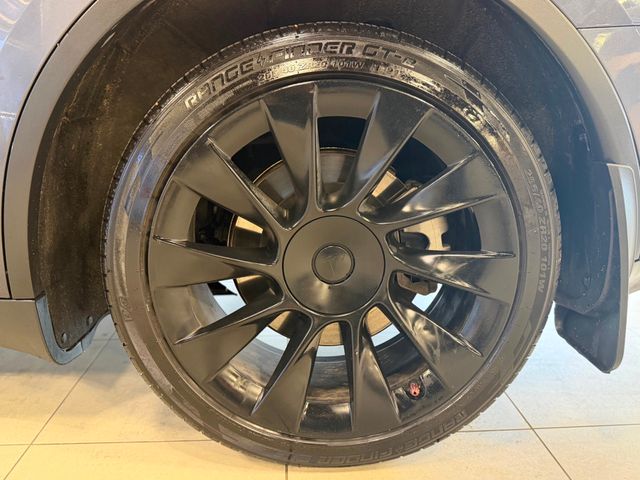 2022 Tesla Model Y Long Range AWD - 22999005 - 40