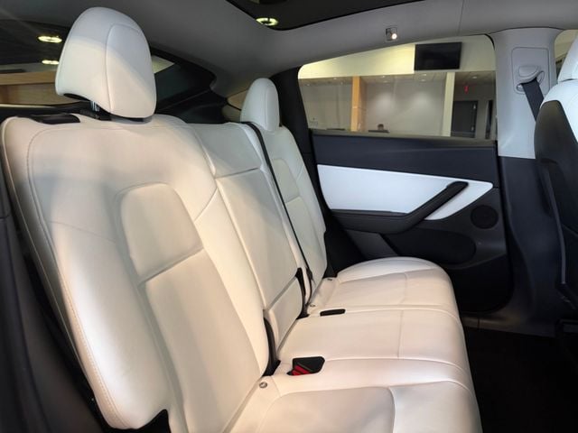 2022 Tesla Model Y Long Range AWD - 23029479 - 20