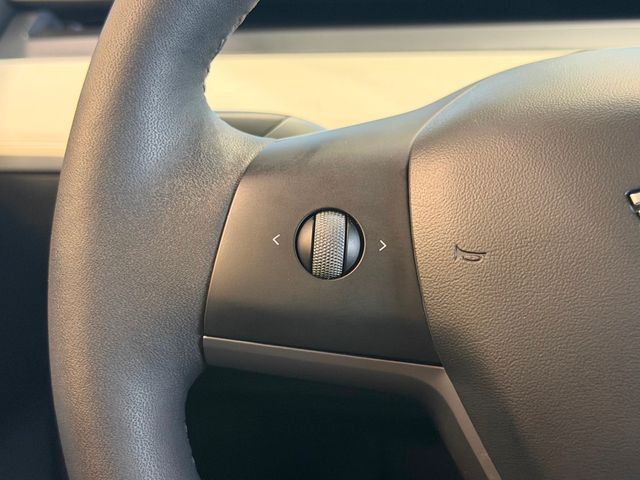 2022 Tesla Model Y Long Range AWD - 23029479 - 23