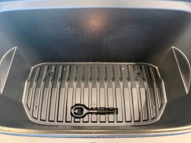 2022 Tesla Model Y Long Range AWD - 23029479 - 37