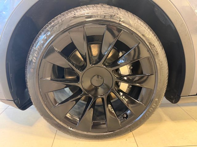 2022 Tesla Model Y Long Range AWD - 23029479 - 39