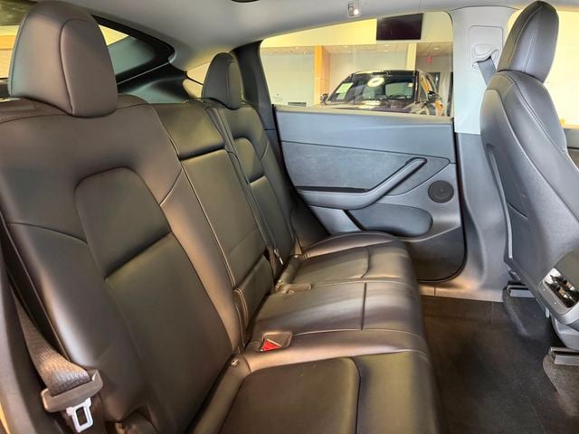 2022 Tesla Model Y Long Range AWD - 23070444 - 21