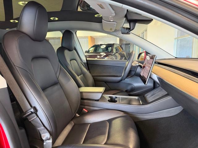2022 Tesla Model Y Long Range AWD - 23070444 - 22