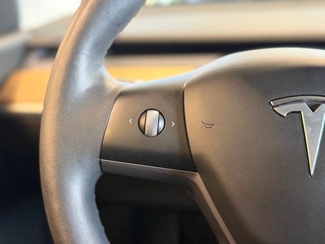2022 Tesla Model Y Long Range AWD - 23070444 - 24