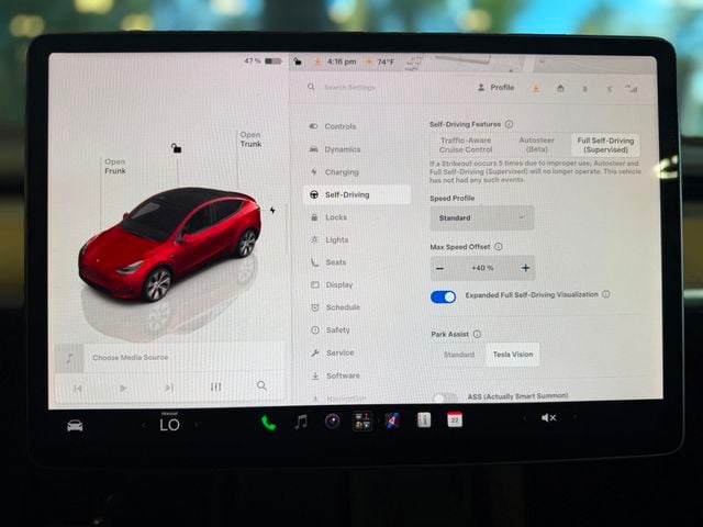 2022 Tesla Model Y Long Range AWD - 23070444 - 28