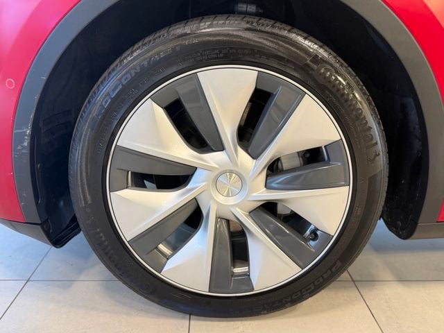 2022 Tesla Model Y Long Range AWD - 23070444 - 40