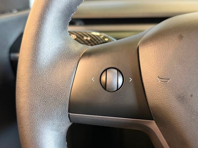 2022 Tesla Model Y Long Range AWD - 23075521 - 21