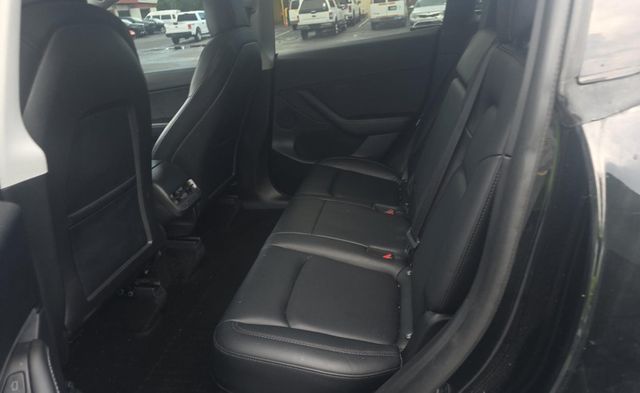 2022 Tesla Model Y Long Range AWD - 23083376 - 5