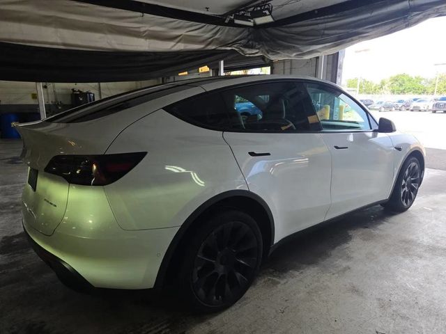 2022 Tesla Model Y Long Range AWD - 23085557 - 3