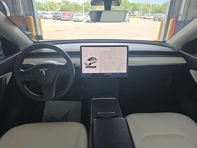 2022 Tesla Model Y Long Range AWD - 23085557 - 4