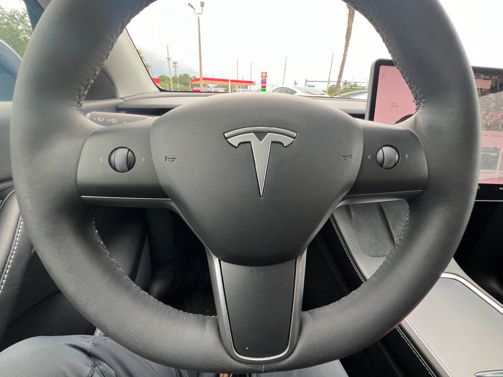 2022 Tesla Model Y Long Range AWD - 22594997 - 10