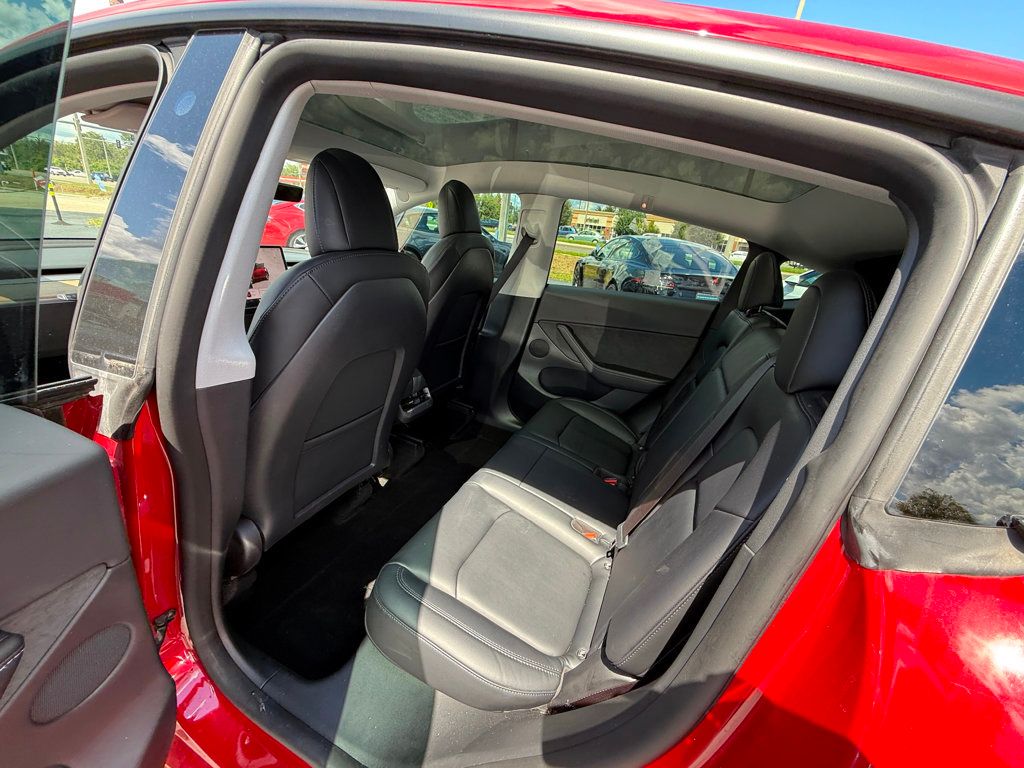 2022 Tesla Model Y Long Range photo 10