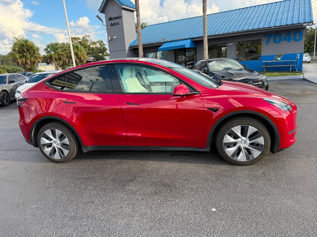 2022 Tesla Model Y Long Range photo 4