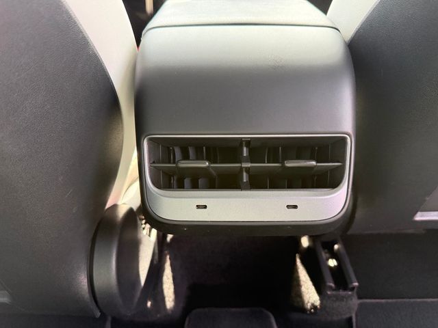 2022 Tesla Model Y Long Range AWD - 23018473 - 25
