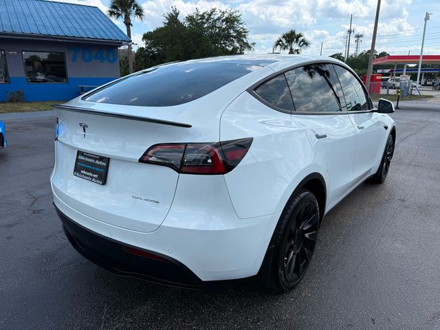 2022 Tesla Model Y Long Range Dual Motor All-Wheel Drive's photo
