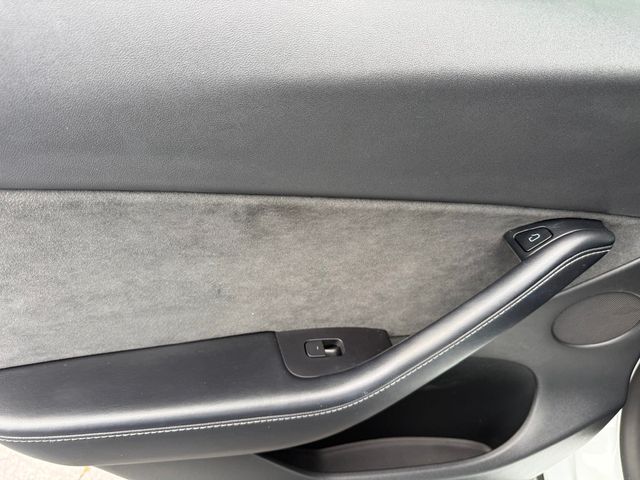 2022 Tesla Model Y Long Range AWD - 23044170 - 20