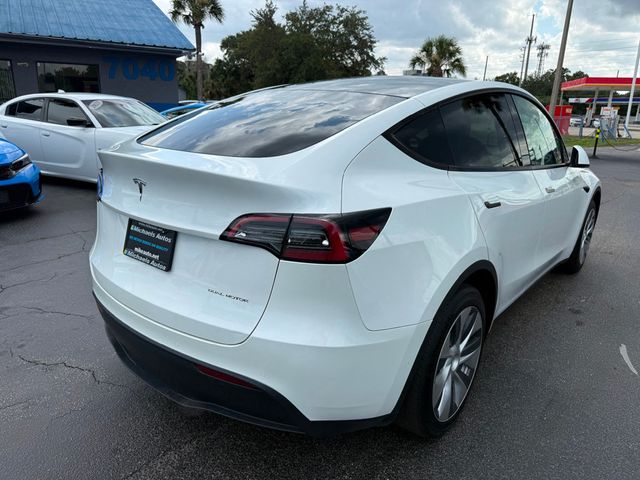 2022 Tesla Model Y Long Range Dual Motor All-Wheel Drive's photo
