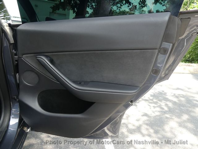 2022 Tesla Model Y Long Range AWD - 23061833 - 18