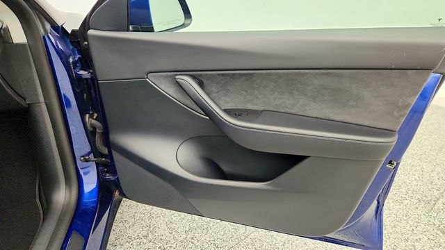 2022 Tesla Model Y Long Range AWD - 22966062 - 26