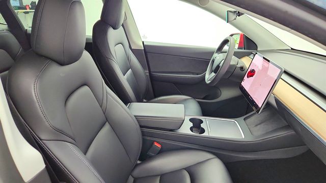 2022 Tesla Model Y Long Range AWD - 23002136 - 27