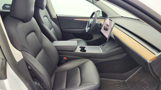 2022 Tesla Model Y Long Range AWD - 23005801 - 24