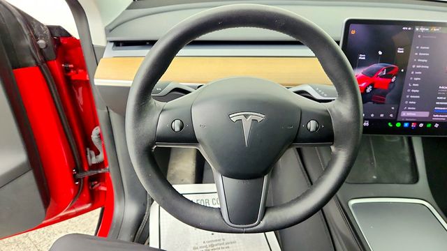 2022 Tesla Model Y Long Range AWD - 23101452 - 13