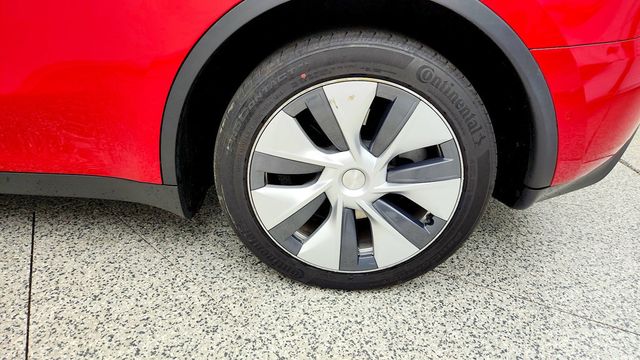 2022 Tesla Model Y Long Range AWD - 23101452 - 8
