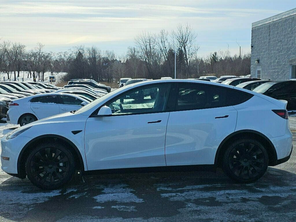 2022 Tesla Model Y Long Range AWD - 22973162 - 14