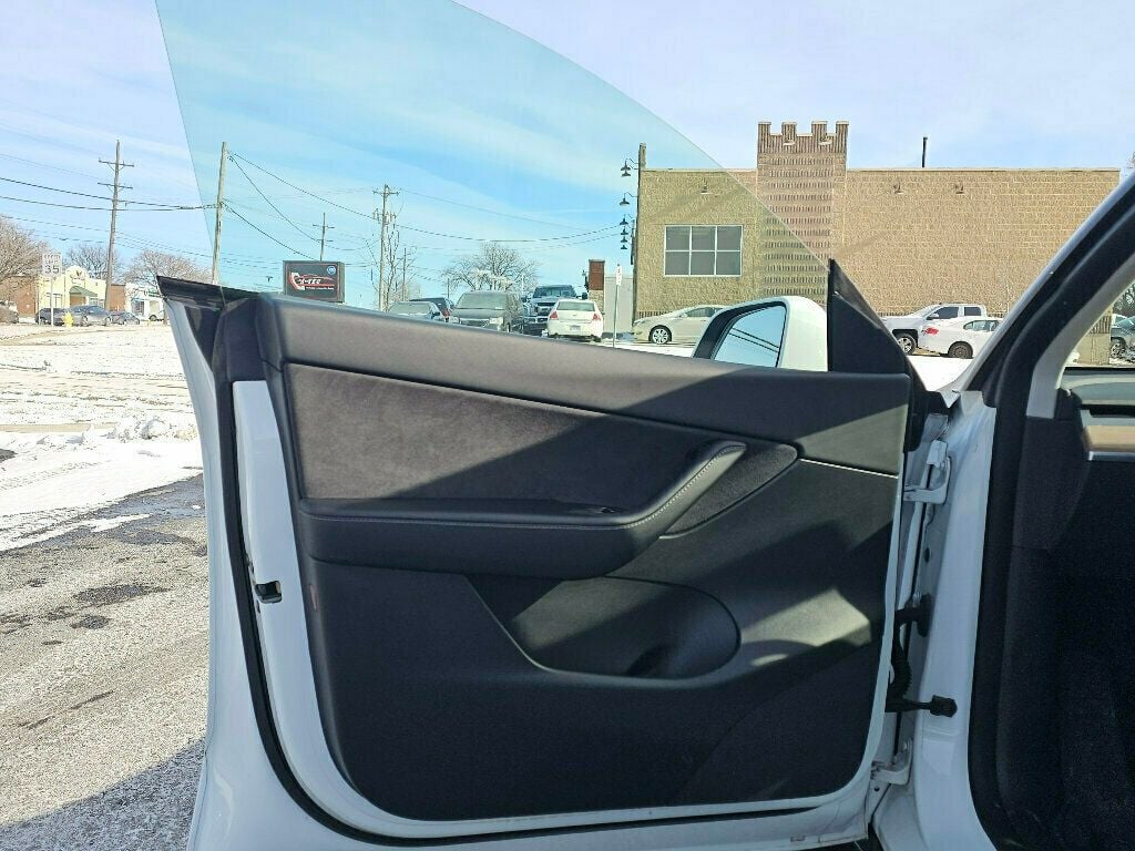 2022 Tesla Model Y Long Range AWD - 22973162 - 20