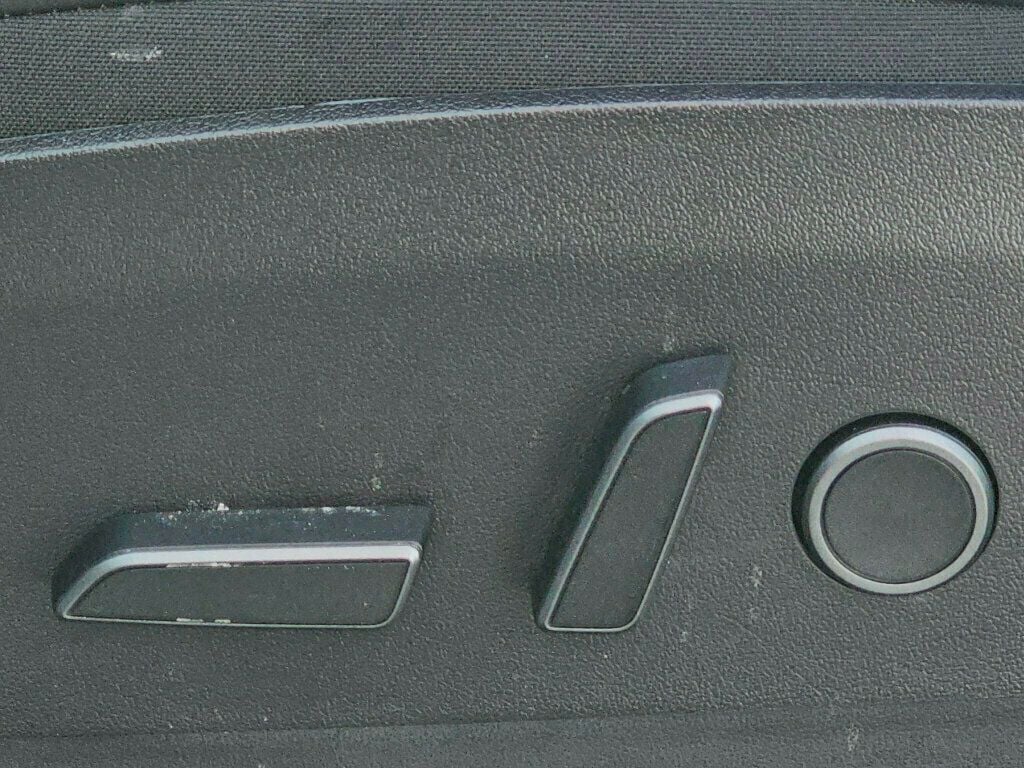 2022 Tesla Model Y Long Range AWD - 22973162 - 31