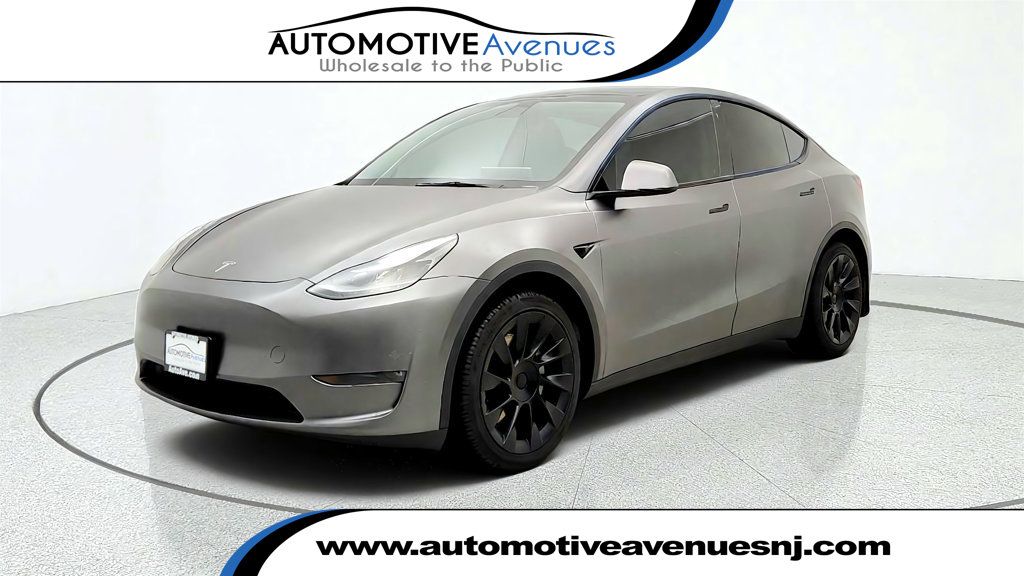 2022 Tesla Model Y Long Range AWD w/ 20'' Induction Wheels & Acceleration Boost - 23073885 | Video 1