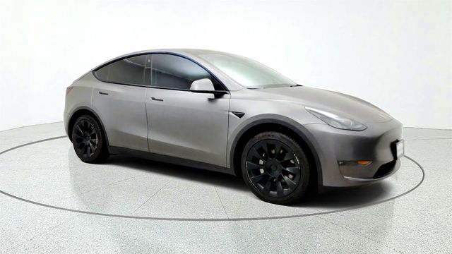 2022 Tesla Model Y Long Range AWD w/ 20'' Induction Wheels & Acceleration Boost - 23073885 - 2