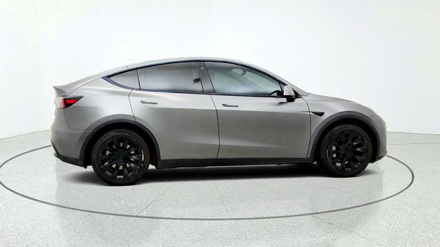 2022 Tesla Model Y Long Range AWD w/ 20'' Induction Wheels & Acceleration Boost - 23073885 - 3