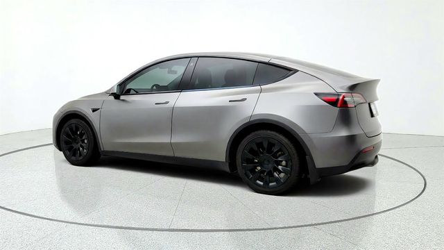 2022 Tesla Model Y Long Range AWD w/ 20'' Induction Wheels & Acceleration Boost - 23073885 - 6