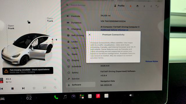 2022 Tesla Model Y Long Range AWD w/ 20'' Wheels + Black & White Interior - 23051556 - 17