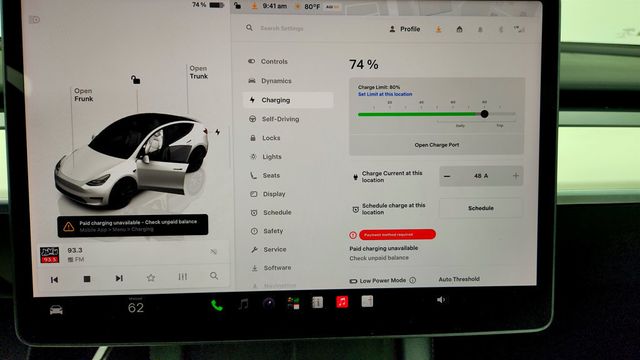 2022 Tesla Model Y Long Range AWD w/ 20'' Wheels + Black & White Interior - 23051556 - 18