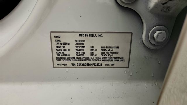 2022 Tesla Model Y Long Range AWD w/ 20'' Wheels + Black & White Interior - 23051556 - 22