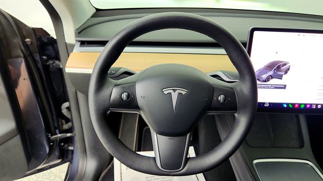 2022 Tesla Model Y Long Range AWD w/ 7 Seat Int., 20'' Wheels & Acceleration Boost - 23029493 - 11