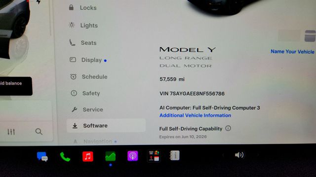 2022 Tesla Model Y Long Range AWD w/ 7 Seat Int., 20'' Wheels & Acceleration Boost - 23029493 - 12