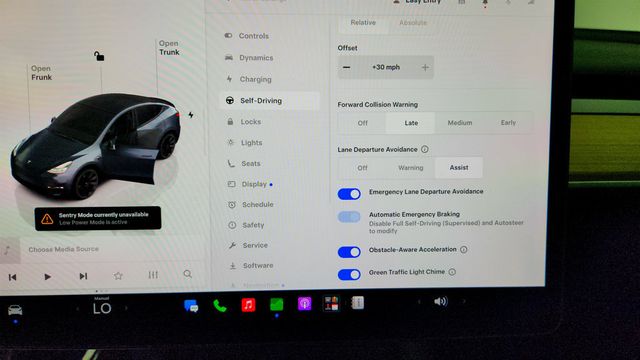 2022 Tesla Model Y Long Range AWD w/ 7 Seat Int., 20'' Wheels & Acceleration Boost - 23029493 - 19
