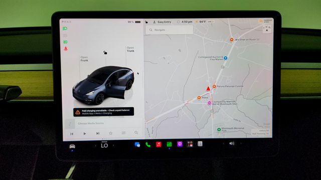 2022 Tesla Model Y Long Range AWD w/ 7 Seat Int., 20'' Wheels & Acceleration Boost - 23029493 - 21