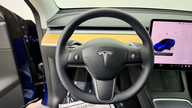 2022 Tesla Model Y Long Range AWD w/ 7-Seat Int, Acceleration Boost & Inductions - 23040113 - 13