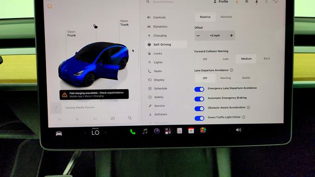 2022 Tesla Model Y Long Range AWD w/ 7-Seat Int, Acceleration Boost & Inductions - 23040113 - 21