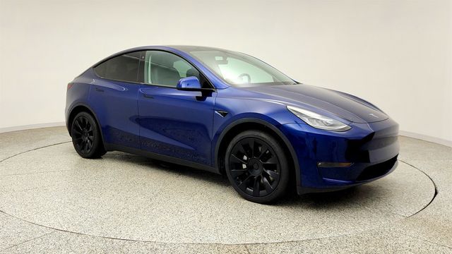 2022 Tesla Model Y Long Range AWD w/ 7-Seat Int, Acceleration Boost & Inductions - 23040113 - 2