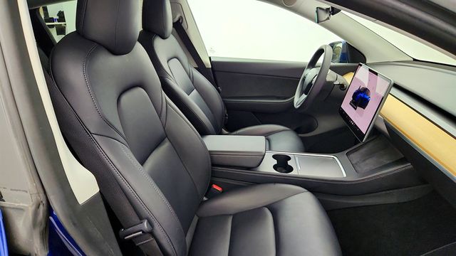 2022 Tesla Model Y Long Range AWD w/ 7-Seat Int, Acceleration Boost & Inductions - 23040113 - 30