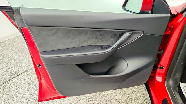 2022 Tesla Model Y Long Range AWD w/ Acceleration Boost - 23002136 - 10