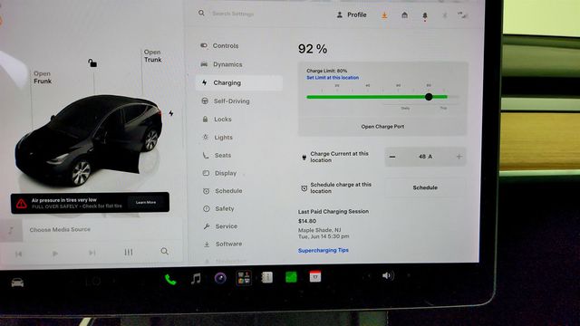 2022 Tesla Model Y Long Range AWD w/ Acceleration Boost - 23054801 - 16