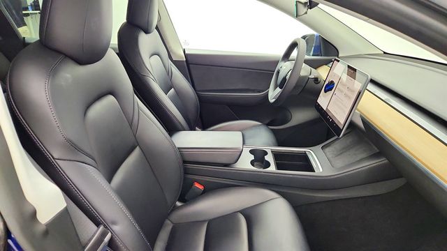 2022 Tesla Model Y Long Range AWD w/ Acceleration Boost & 20'' Wheels - 23073909 - 24