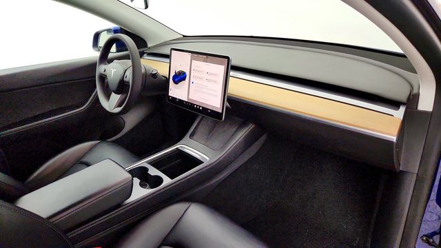 2022 Tesla Model Y Long Range AWD w/ Acceleration Boost & 20'' Wheels - 23073909 - 25