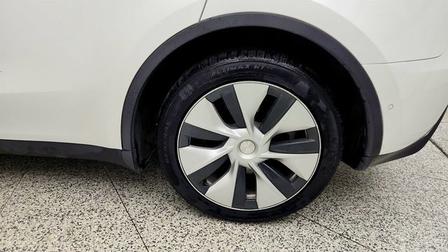 2022 Tesla Model Y Long Range AWD with Acceleration Boost - 23005630 - 8